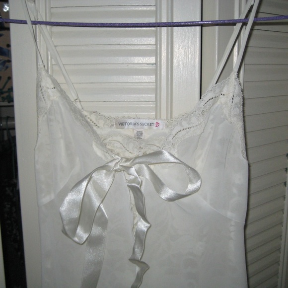 Vintage Victoria’s secret camisole top ribbon tie - Picture 1 of 6